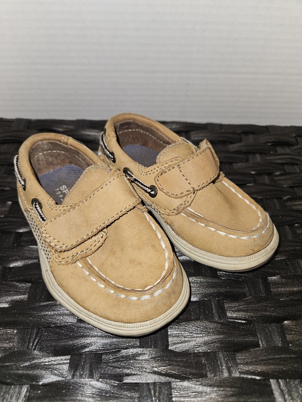 Sperry Kids Tan Hook-and-Loop Moccasin Boat Shoes
